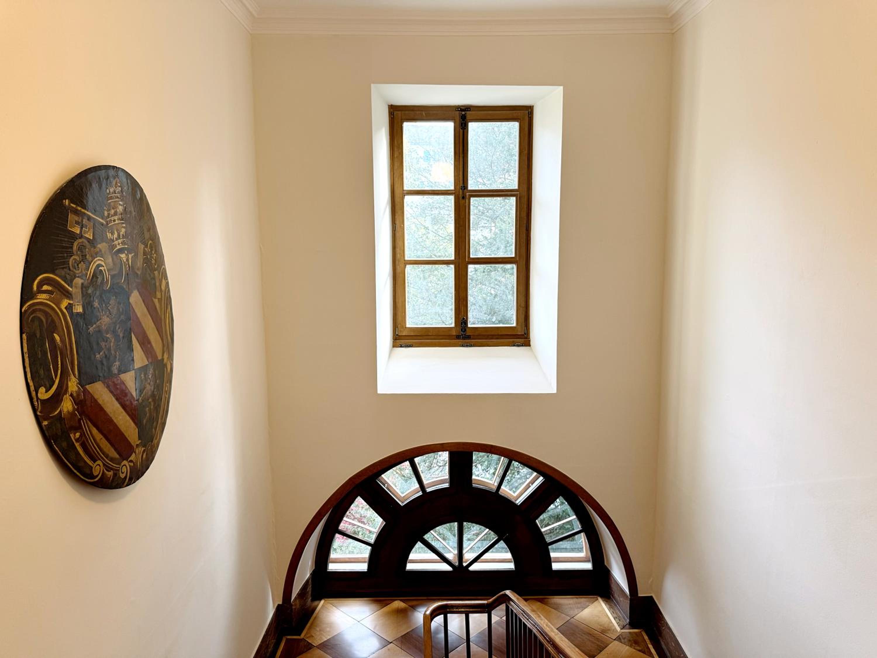 A&Y Exclusive 5 Star Historic Luxury Villa Lucerne
