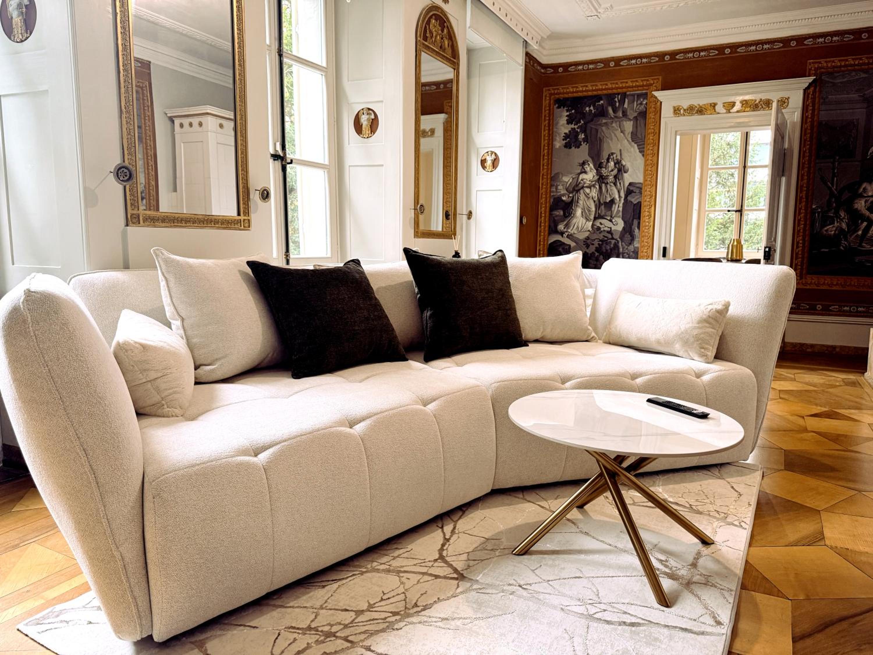 A&Y Exclusive 5 Star Historic Luxury Villa Lucerne