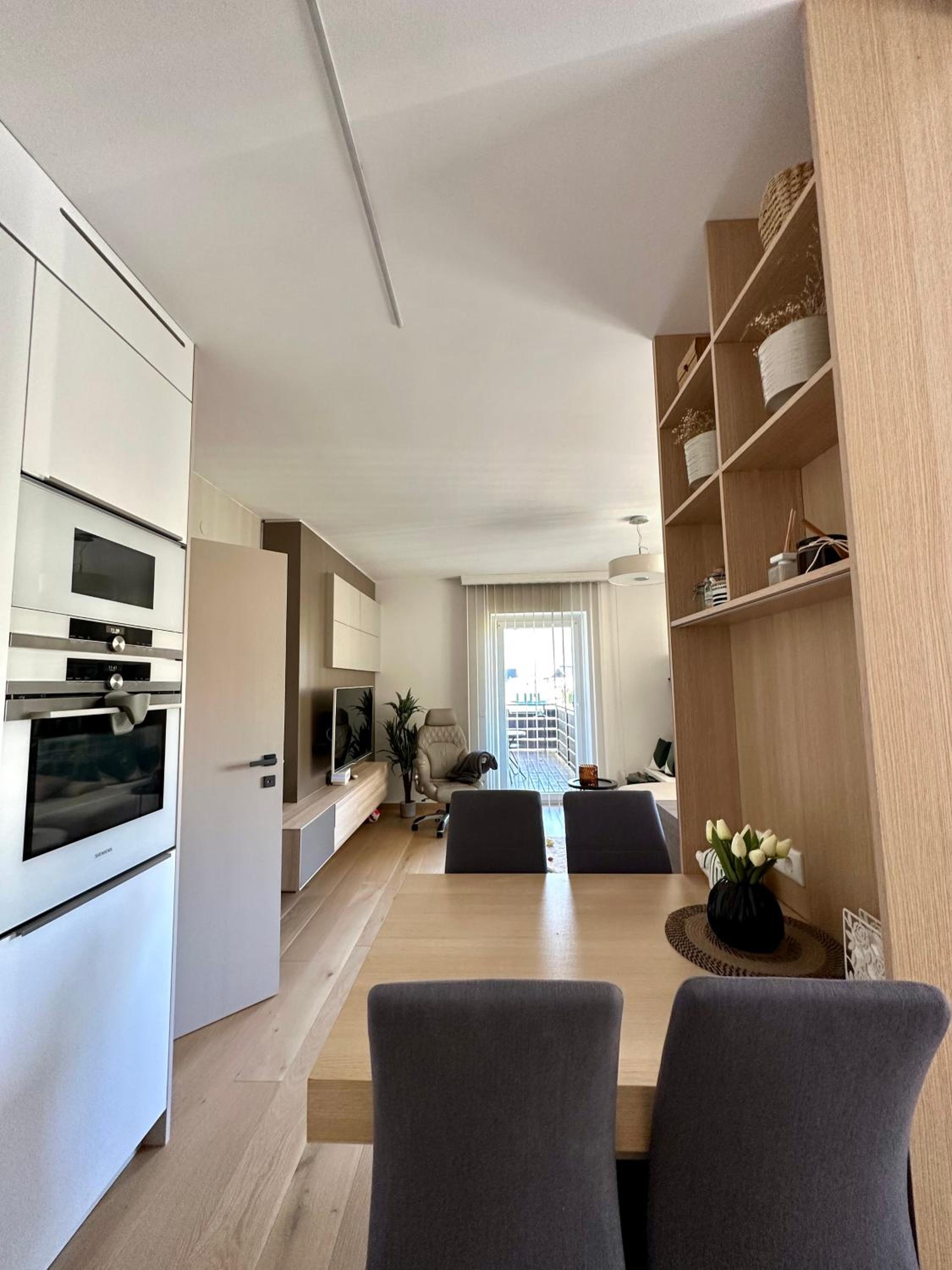 Royal Retreat - ŠARAC Apartment