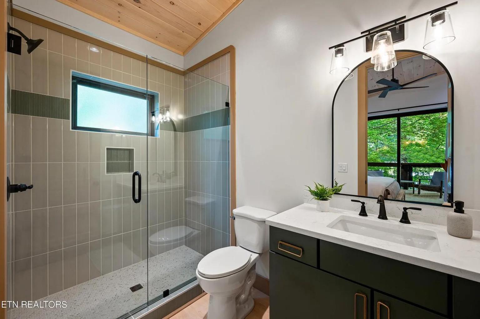 Creekside Splash, Free Attraction Tickets, Private Indoor Pool, Theater Room, Game Area, Firepit!!! view 4