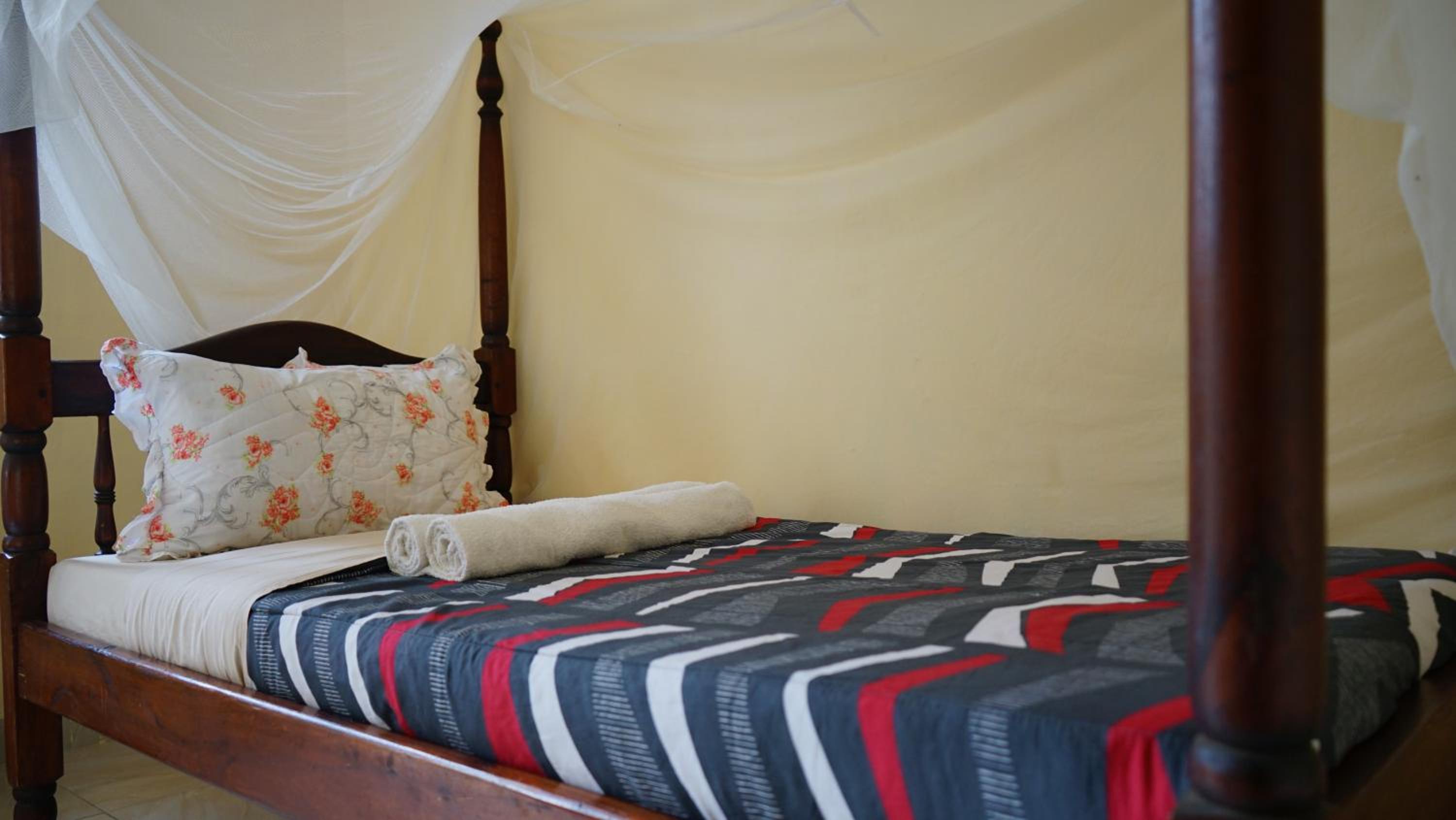 Orucuba Gardens & Campsite