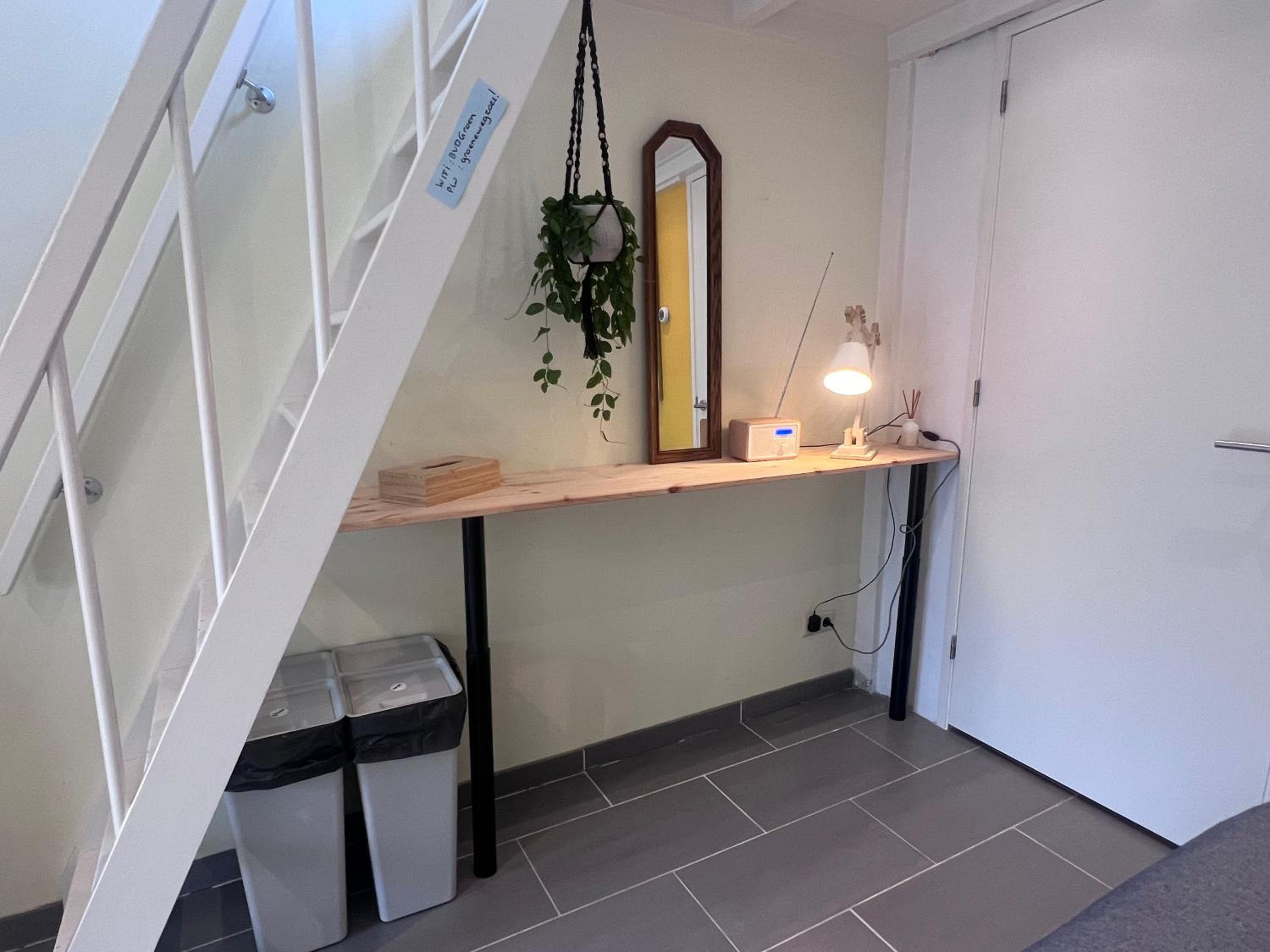 Tiny apartment in cute village very close to Amsterdam view 3