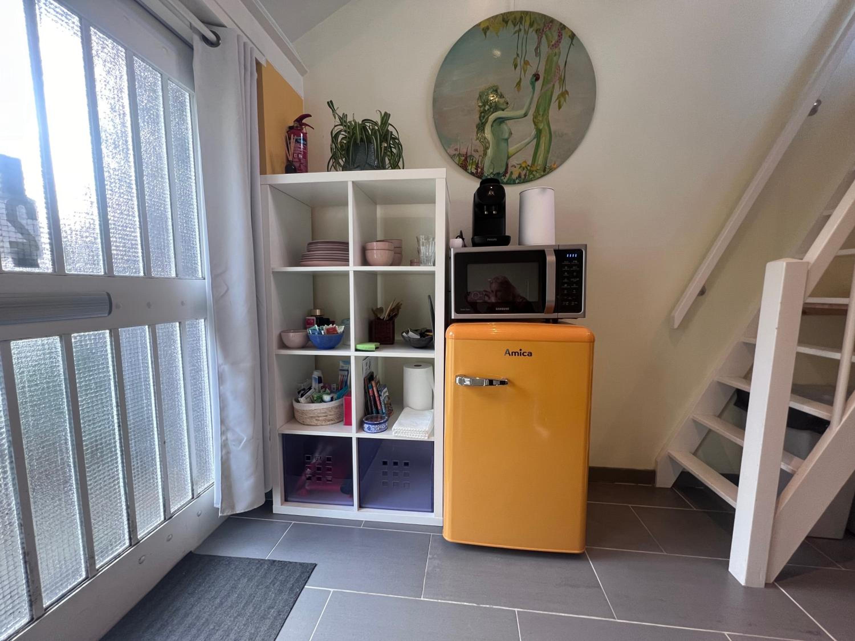 Tiny apartment in cute village very close to Amsterdam view 2