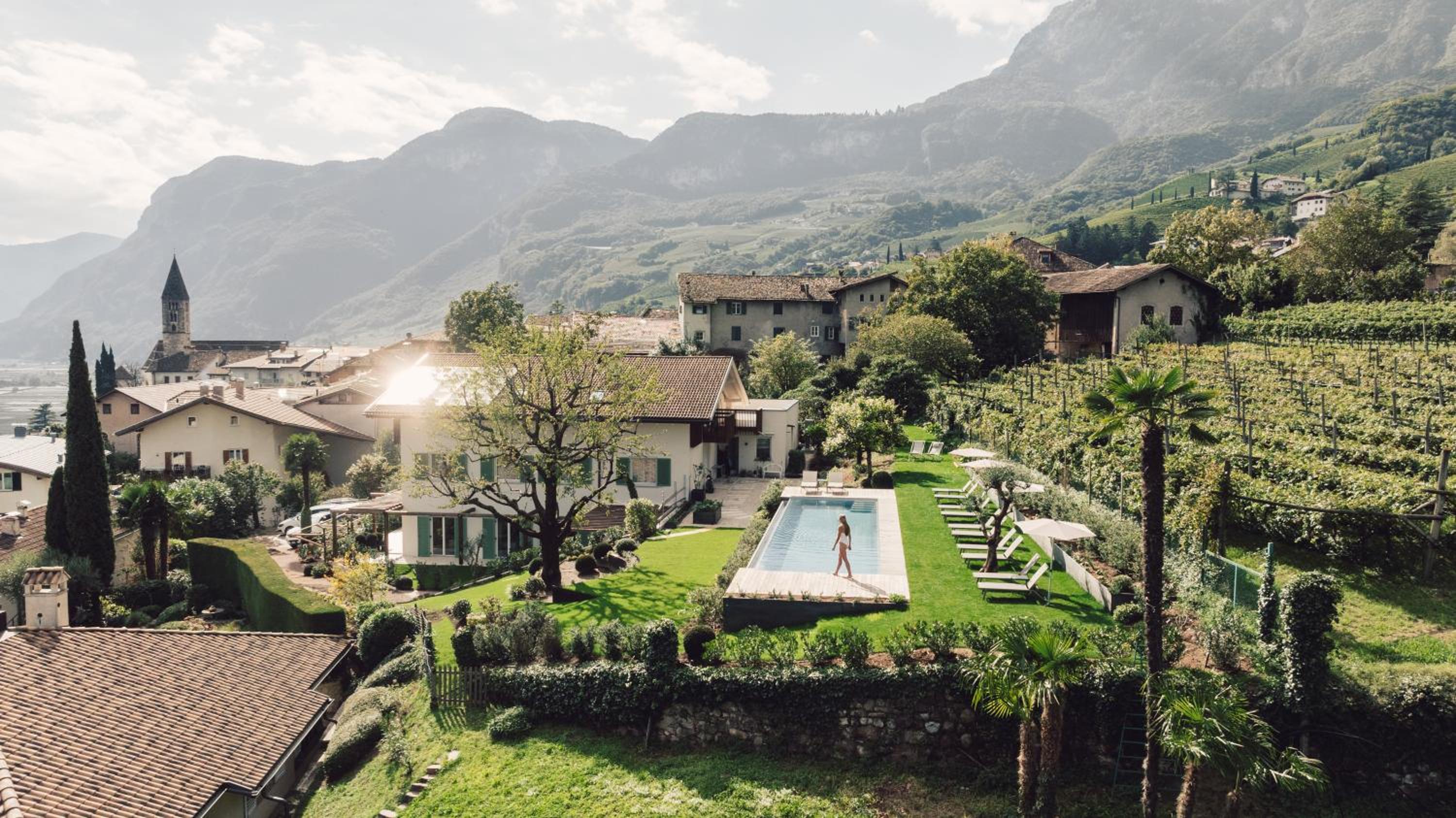 Pomella's Guesthouse