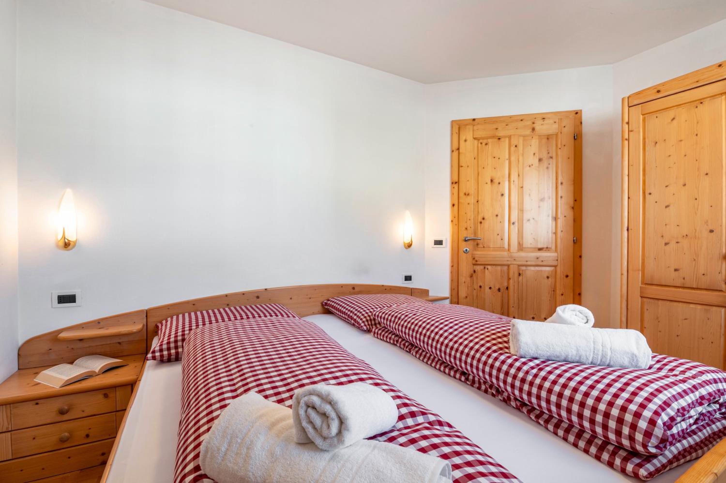 Apartments Campagnola
