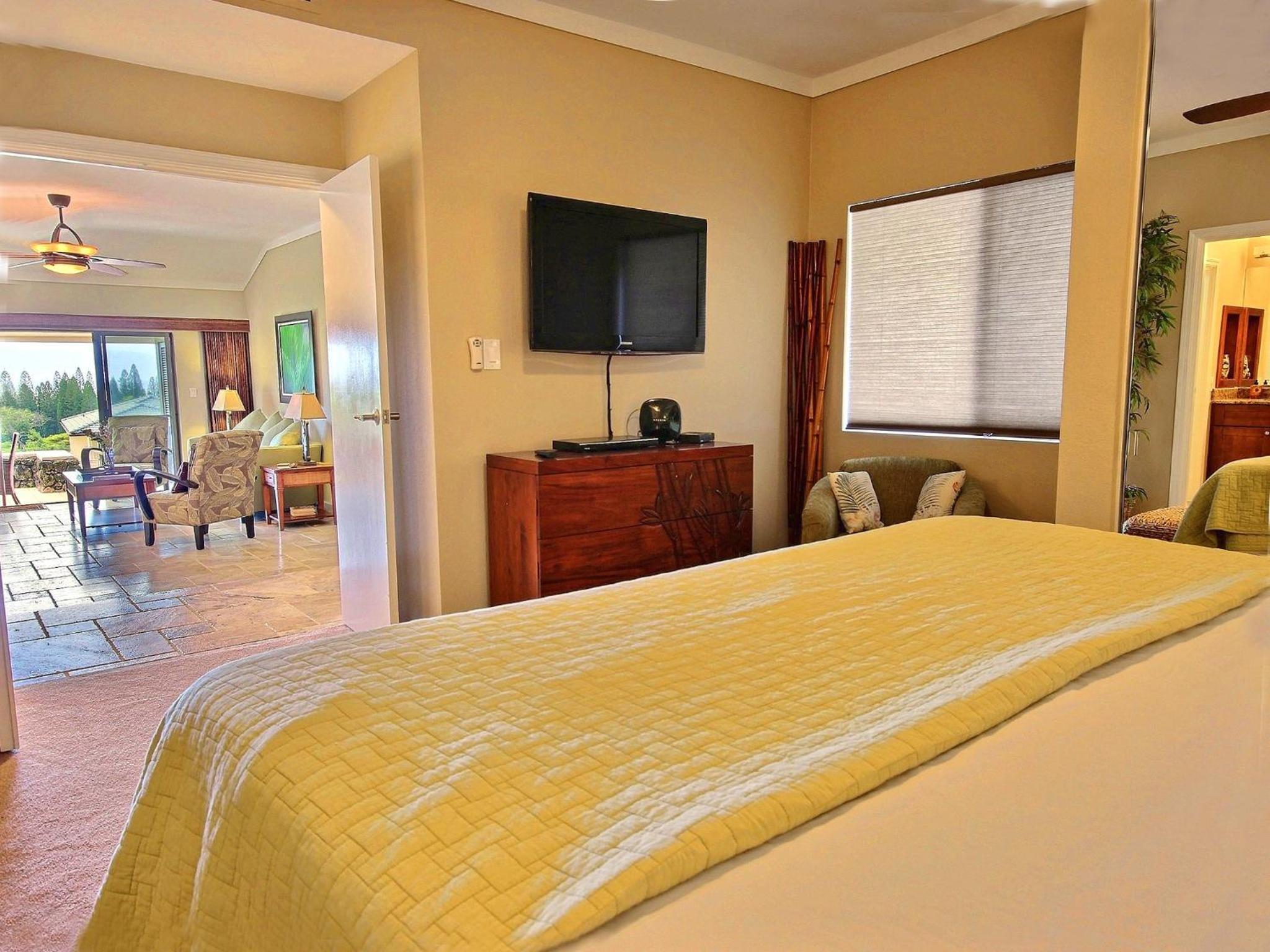 KBM Resorts: Kapalua Golf Villa KGV-19P3 Remodeled with Ocean Views Includes Rental Car