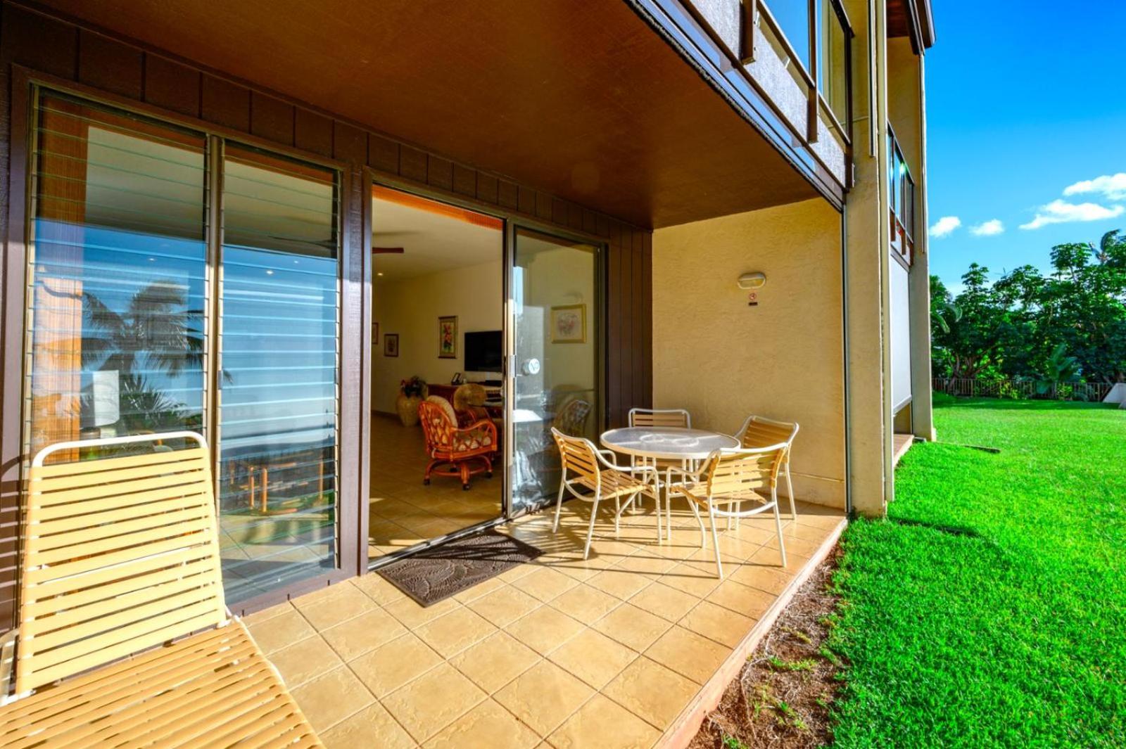 KBM Resorts: Napili Point NAP-B39 Stunning Ocean Front Villa Turtle Views Includes Rental Car view 5