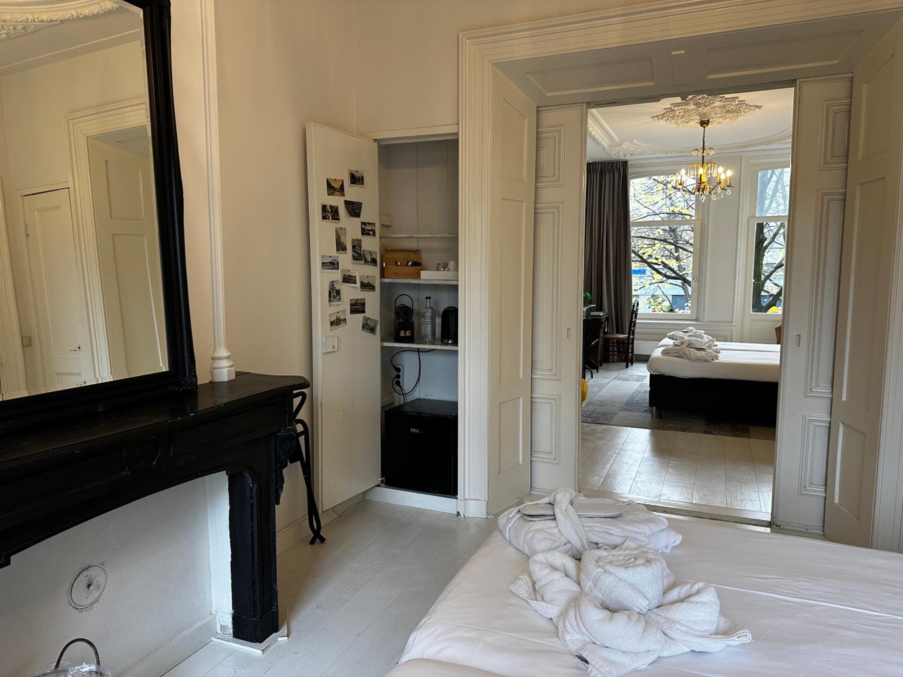 Nine-T-Teen Bed and Boutique