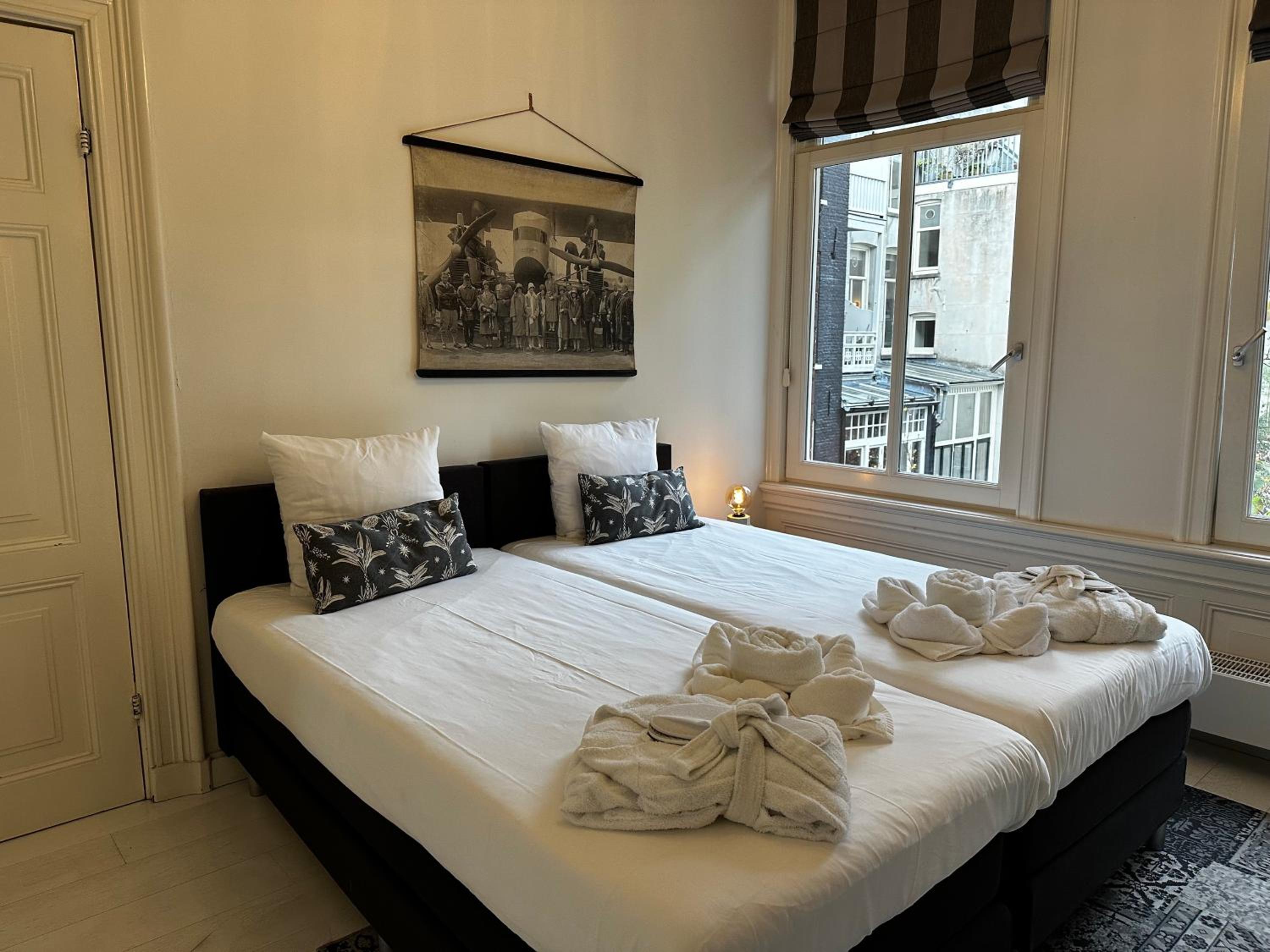 Nine-T-Teen Bed and Boutique