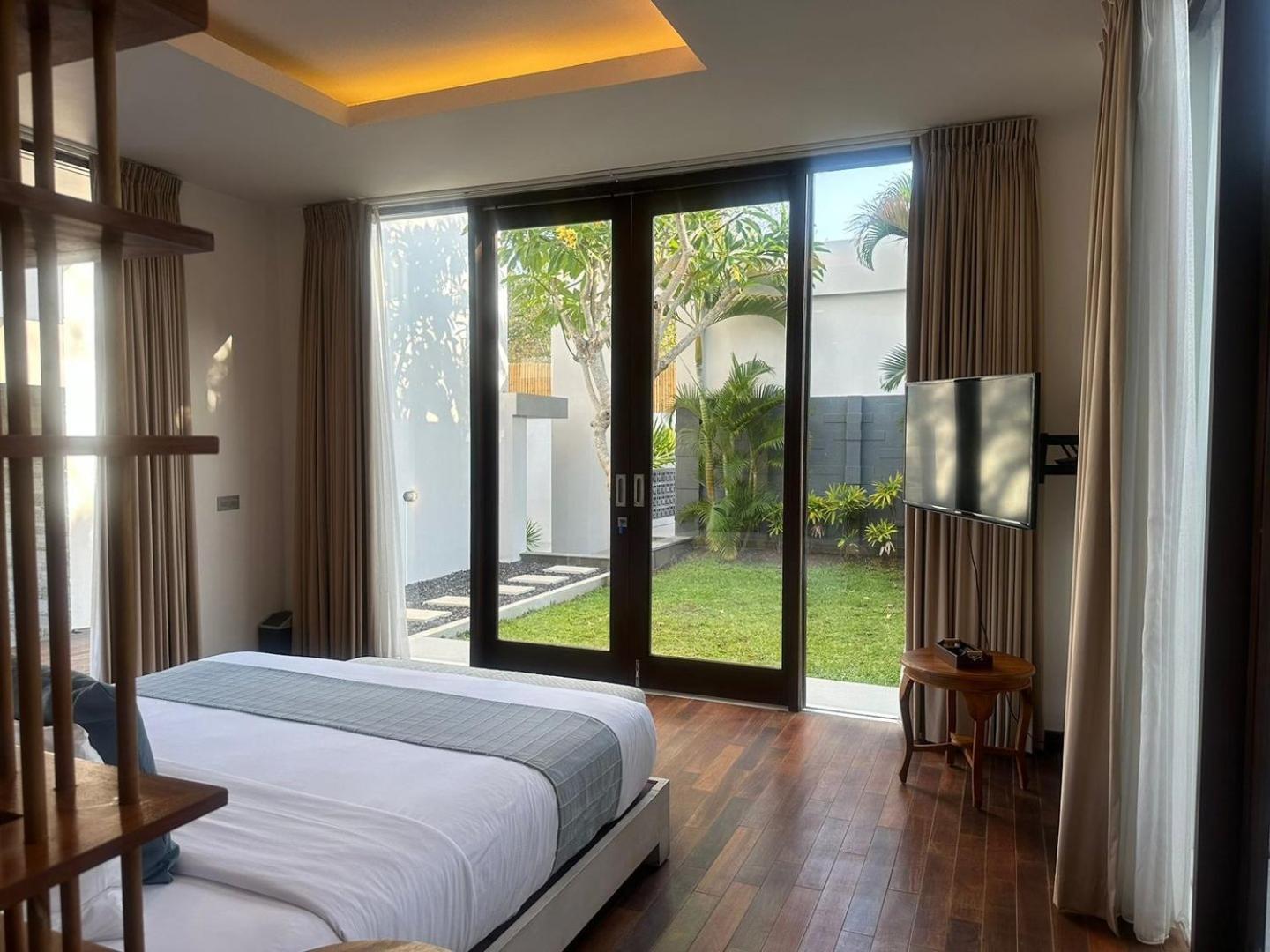 Nusa Dua Villa with Rooftop View