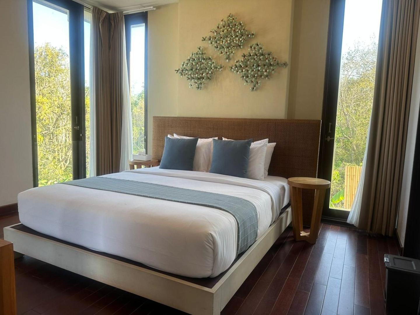 Nusa Dua Villa with Rooftop View
