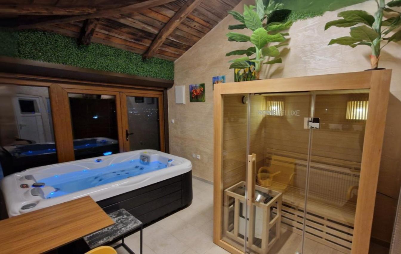 Villa, Vikendica - Sunny Hill - jacuzzi, sauna