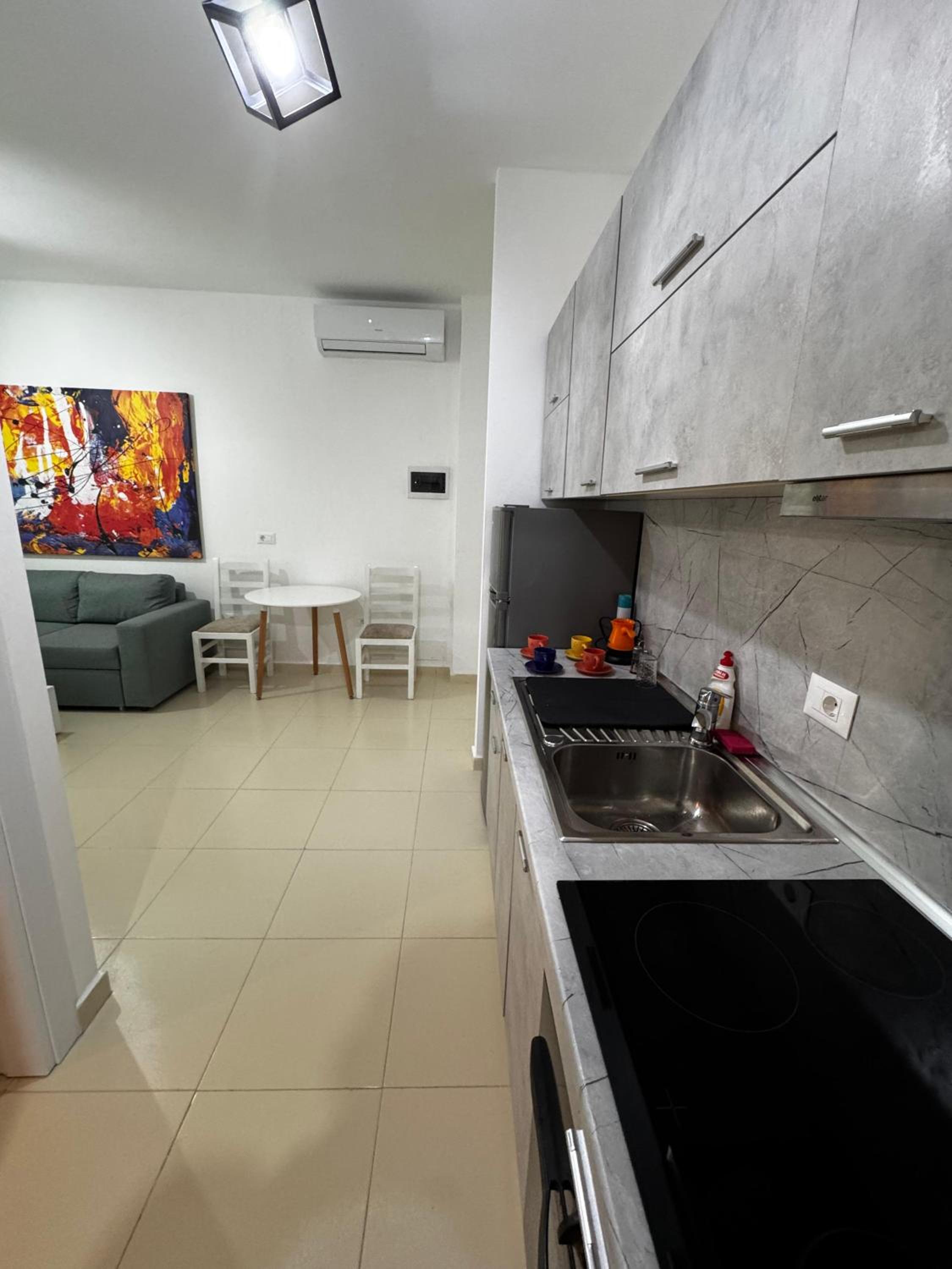 Aaron's Suite Apartment