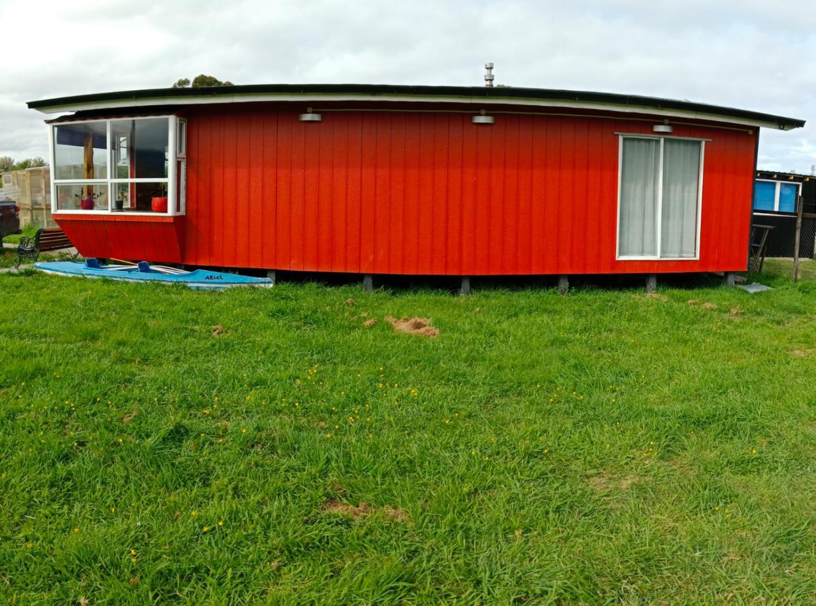 Cómoda casa a orillas del río Lenca