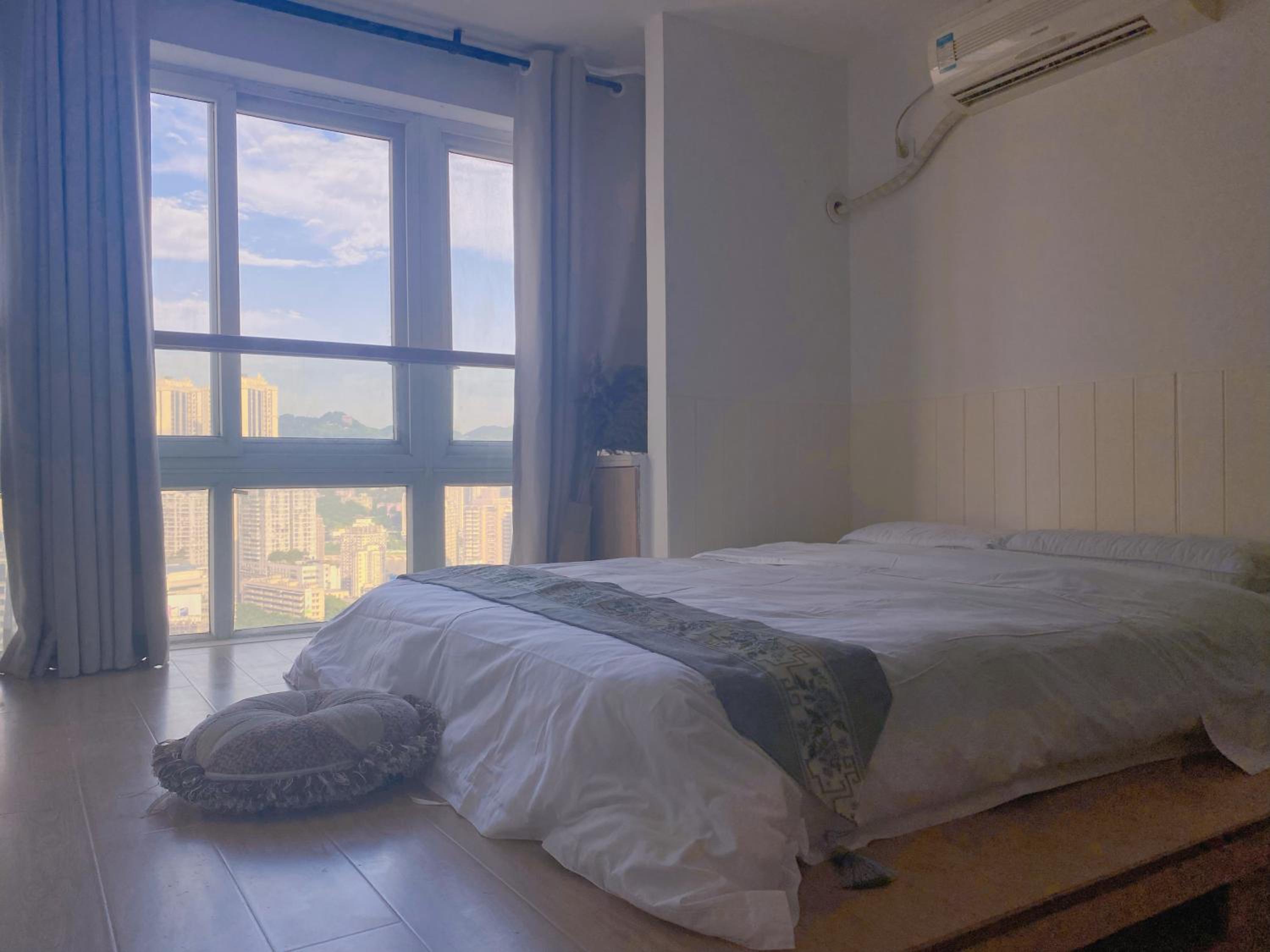 Jiefangbei Mountain Shanerchuan Apartment