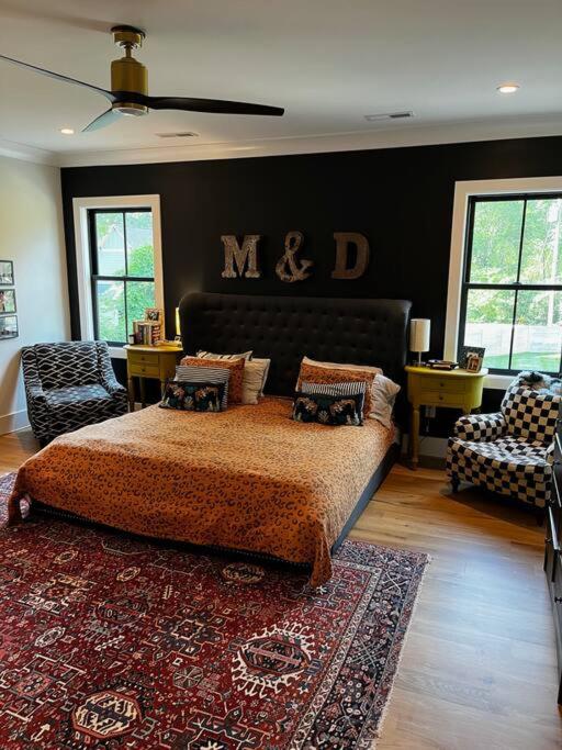 Brand New 5 bedroom, 5 minutes to Uptown!