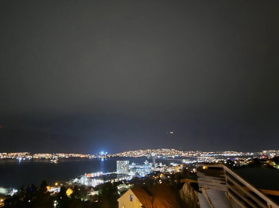 Stor leilighet nært sentrum med nydelig utsikt! view 3