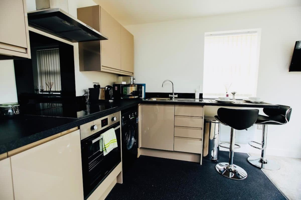 2BR Close to Peak District view 2