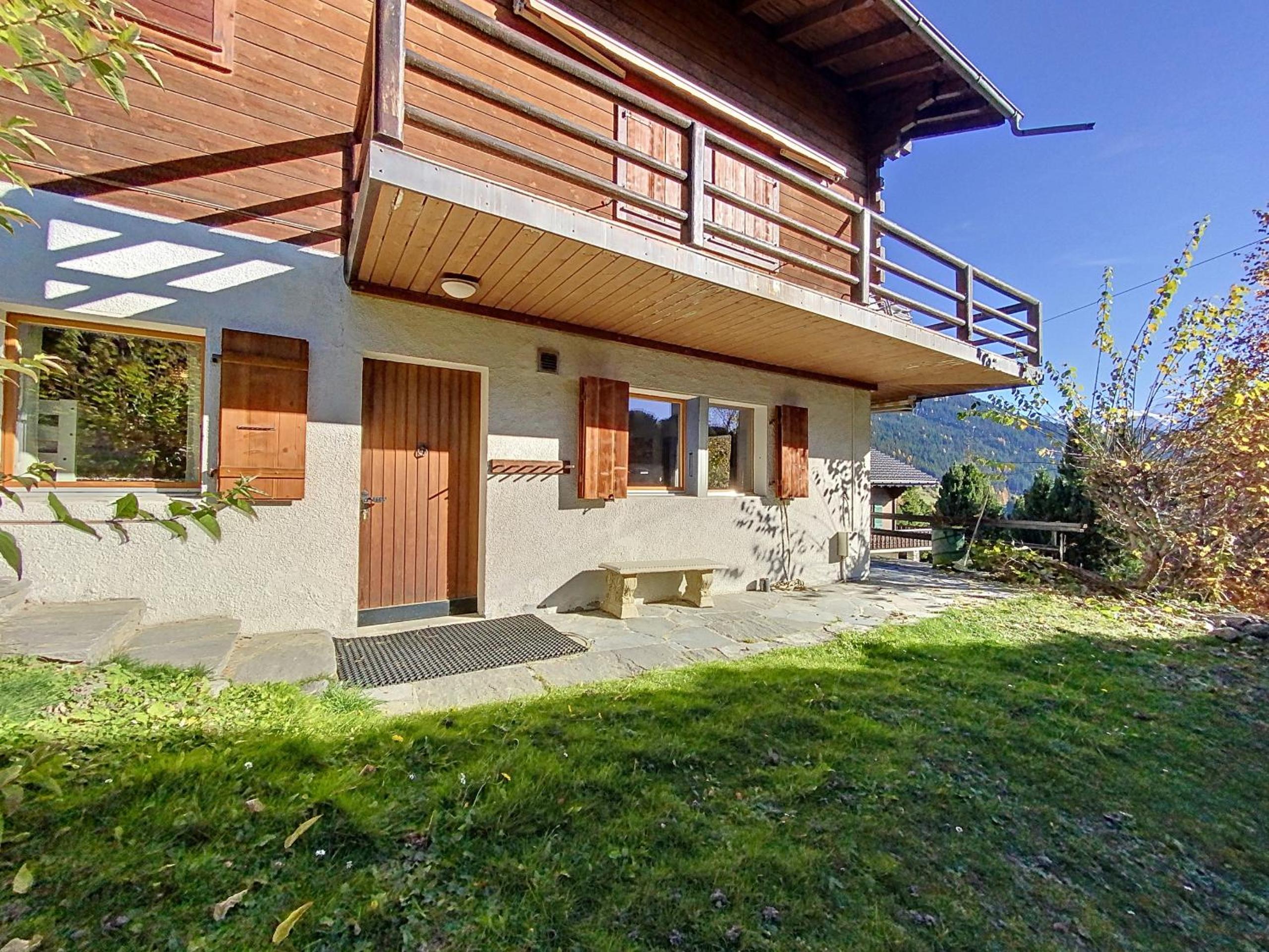 Photo 9