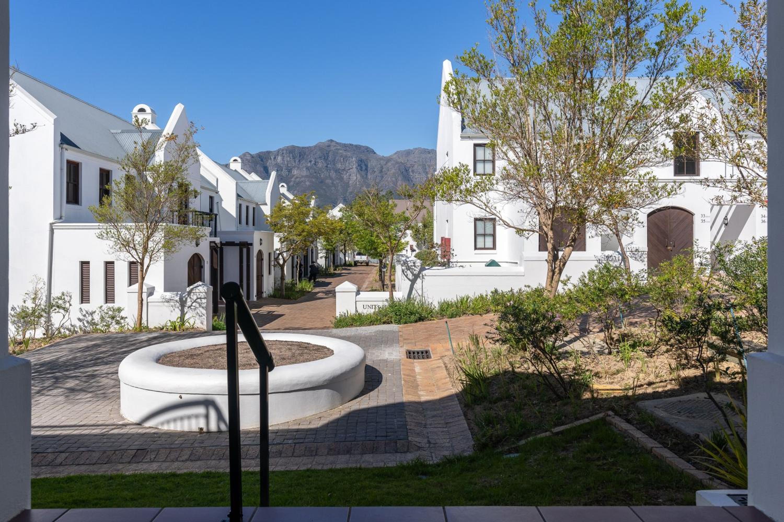 Winelands Golf Lodges 38 view 3