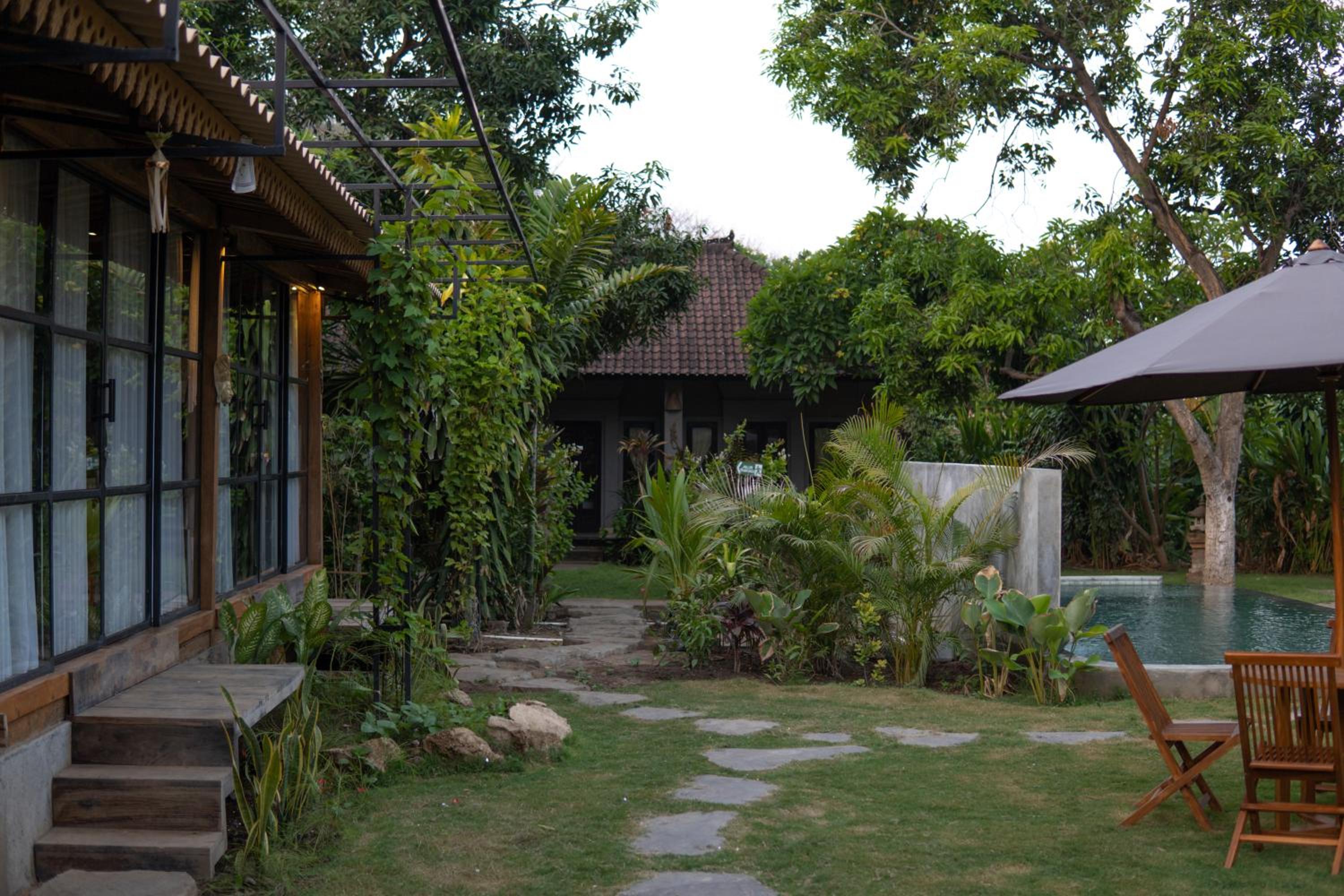 Shanti Life Wooden House