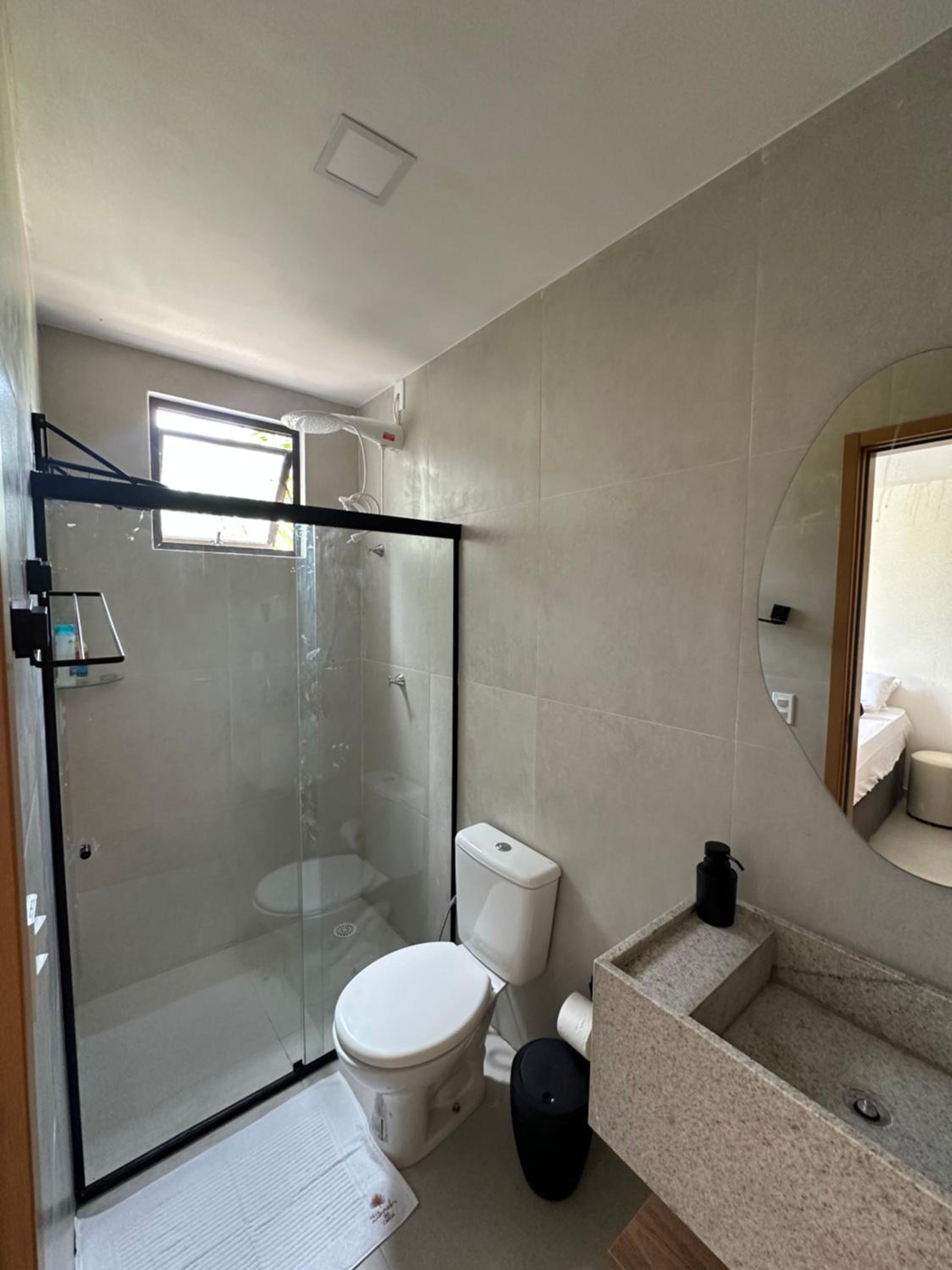 Villa Manah toque