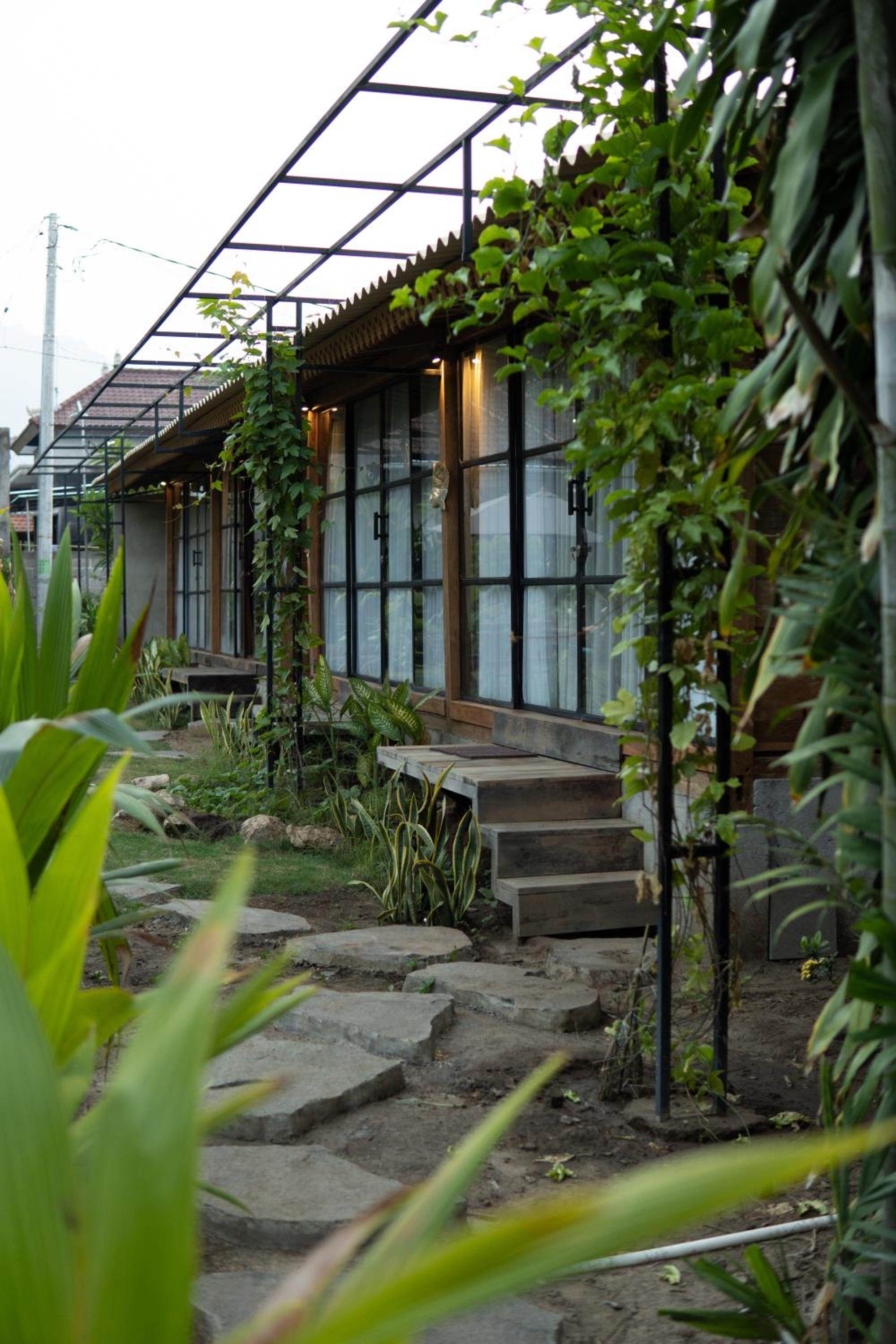 Shanti Life Wooden House