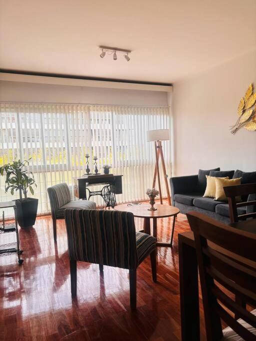 Departamento Emilio Civit 22