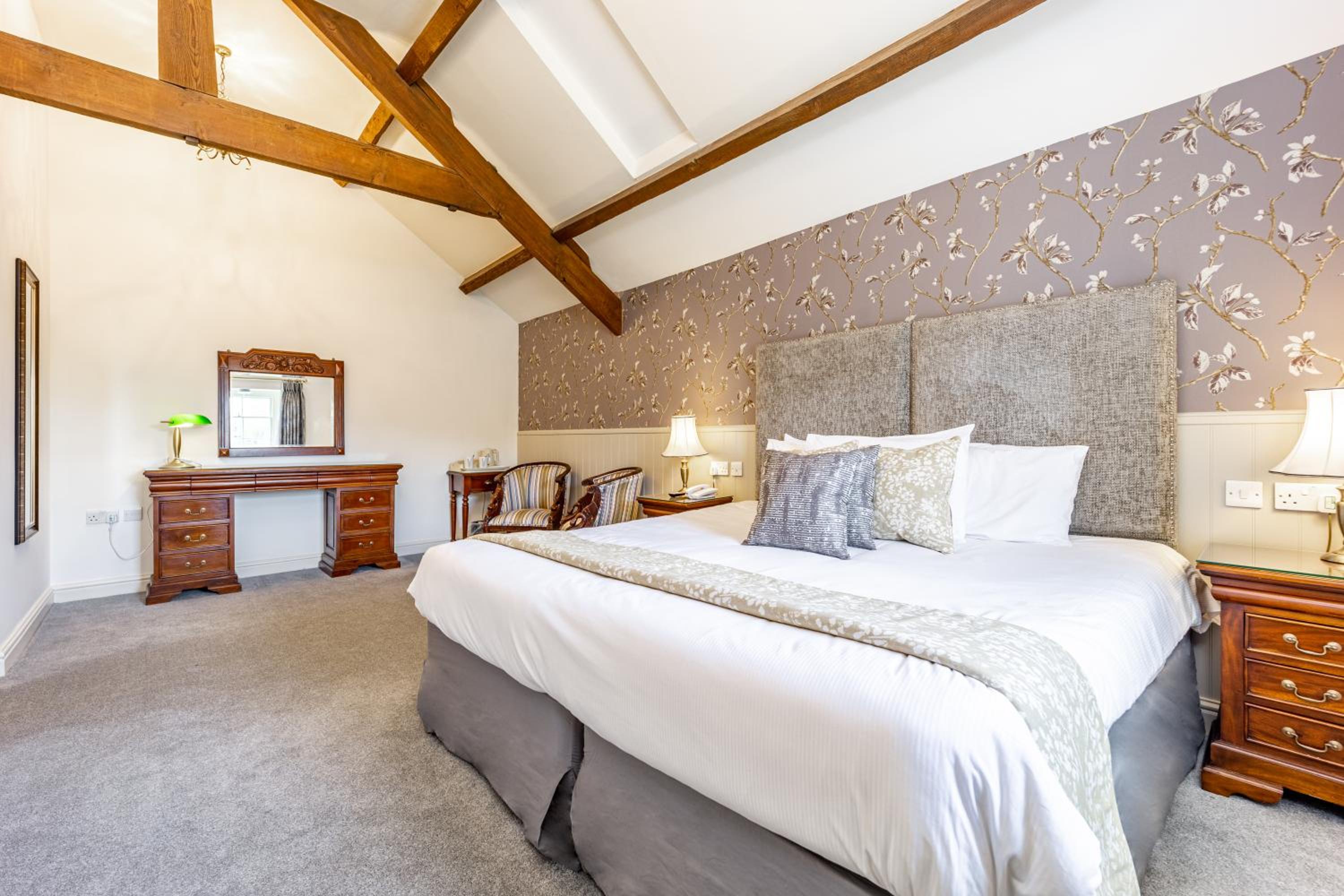 Leigh Park Country House Hotel & Vineyard, BW Signature Collection