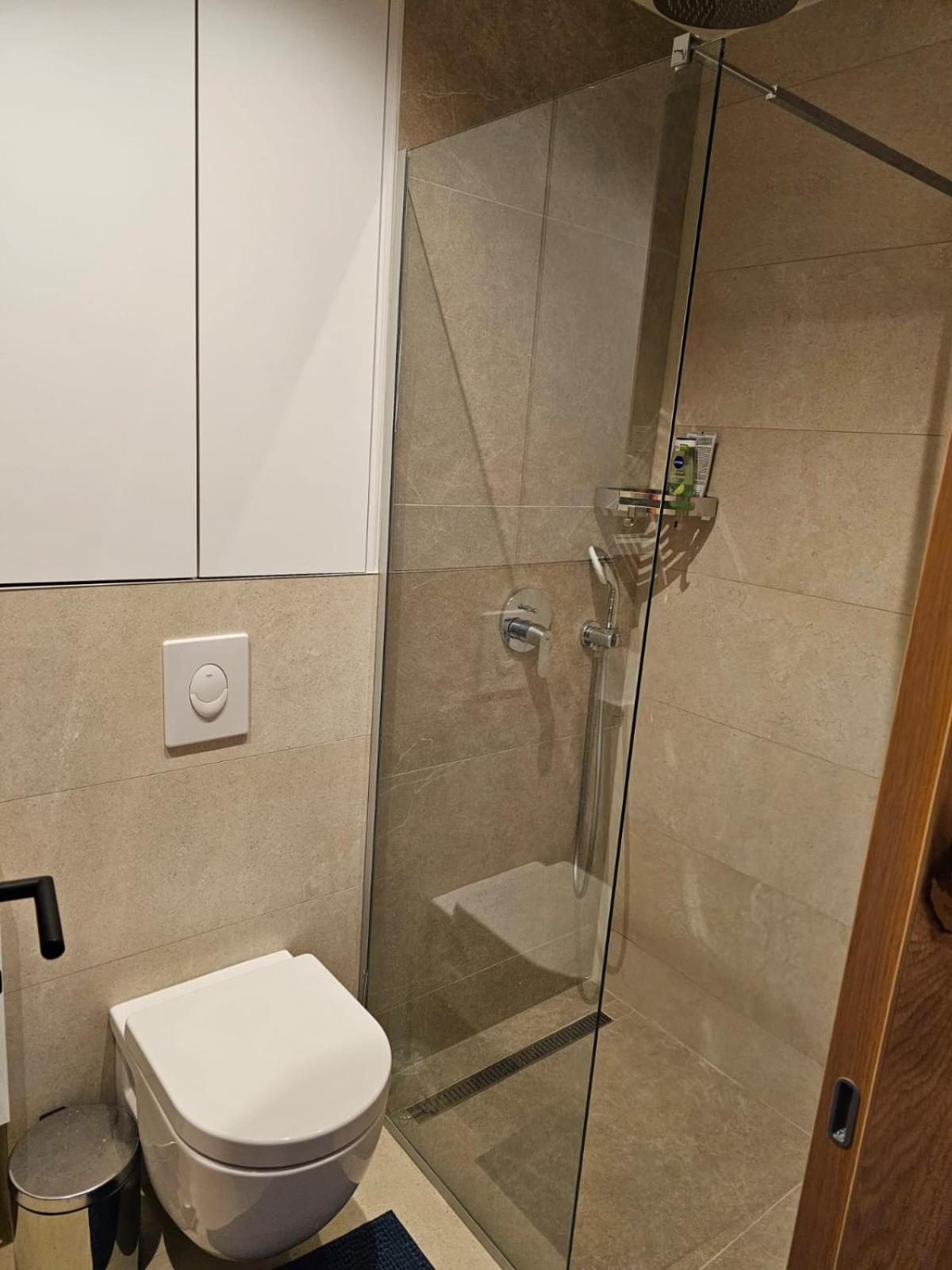 Apartment 308 in aparthotel Zlatni Javor - private host