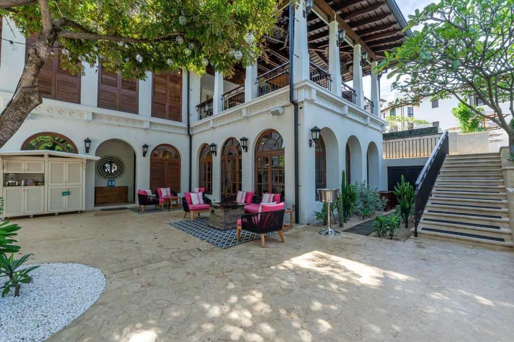 Mediterranean-Style Villa with a Private Plunge Pool, Ocean Views, and Exclusive Beach Club Access
