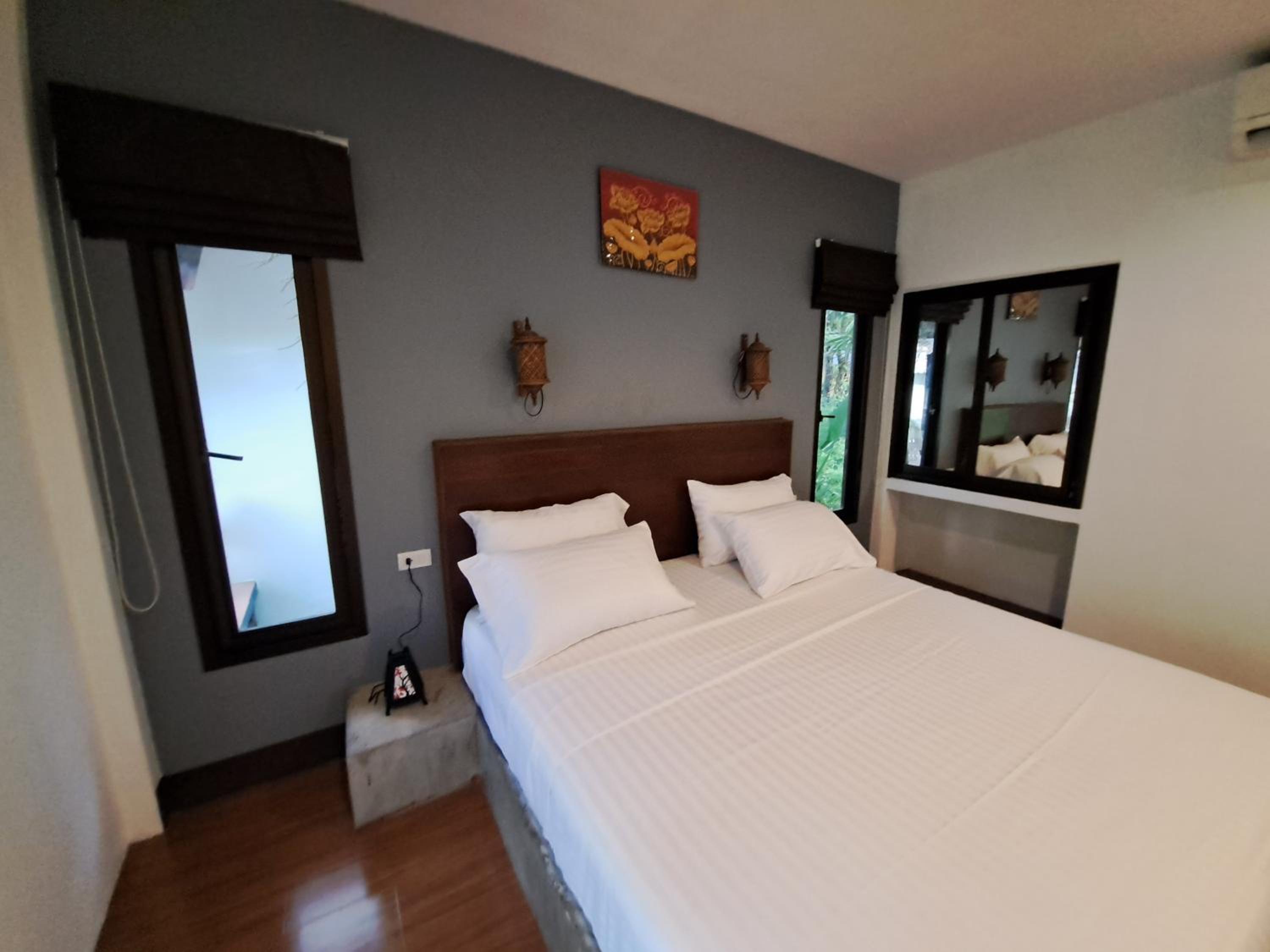 Baan Long Beach