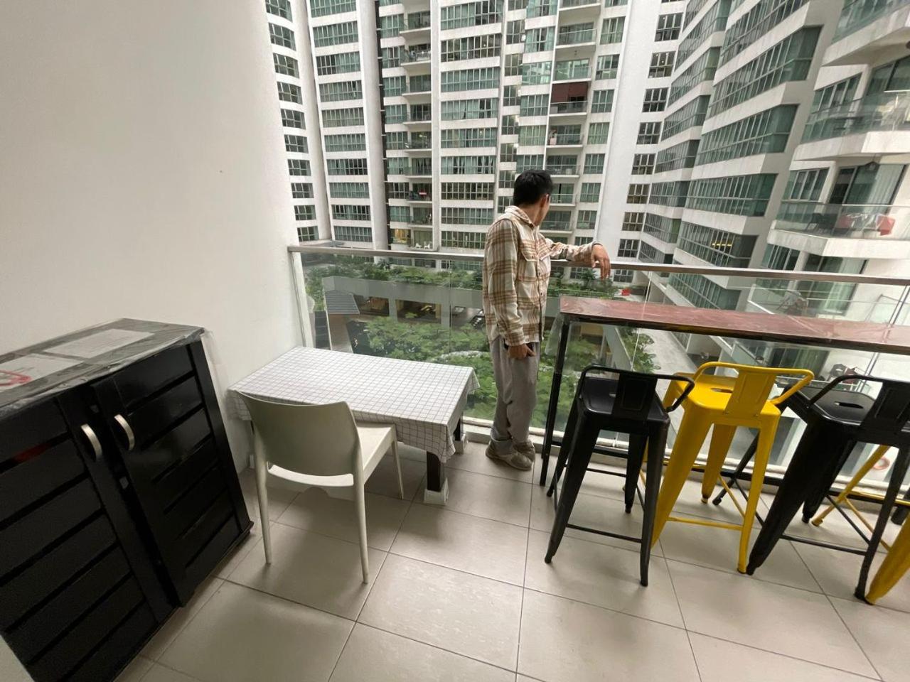 Infinity Pool Dorms KLCC View by Regalia
