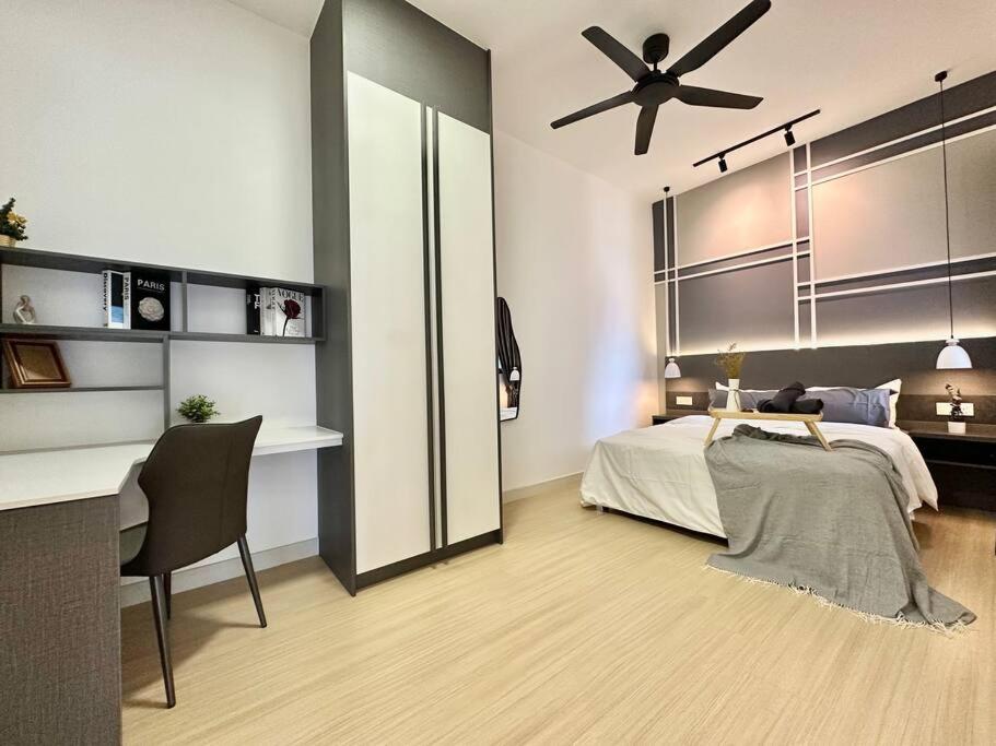 8 Pax Continew 2R2B Premium Amenities 10mins to KLCC TRX