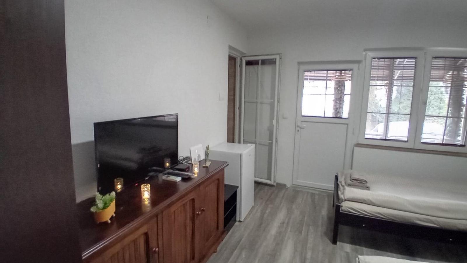 Stone Gate Apartments
