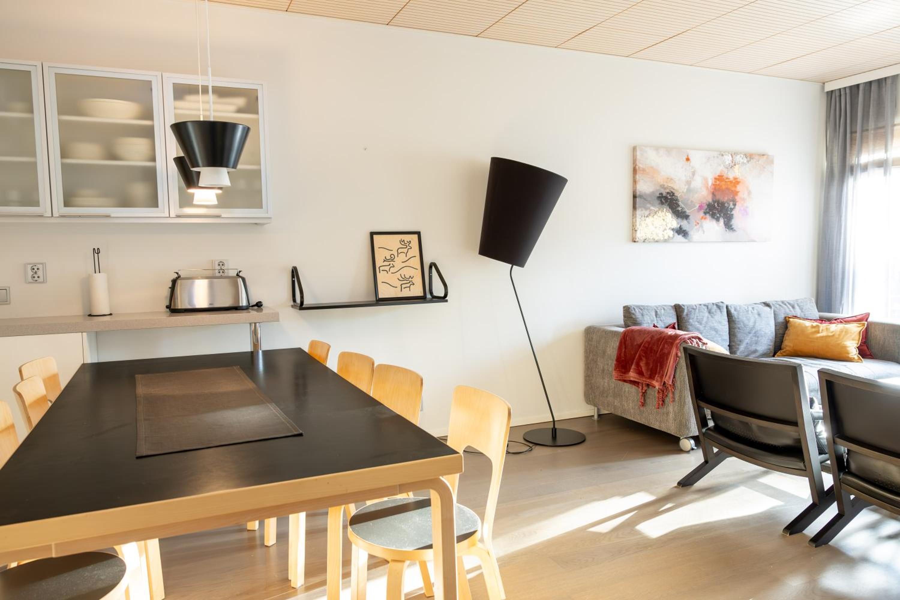 Kaisantien Suites