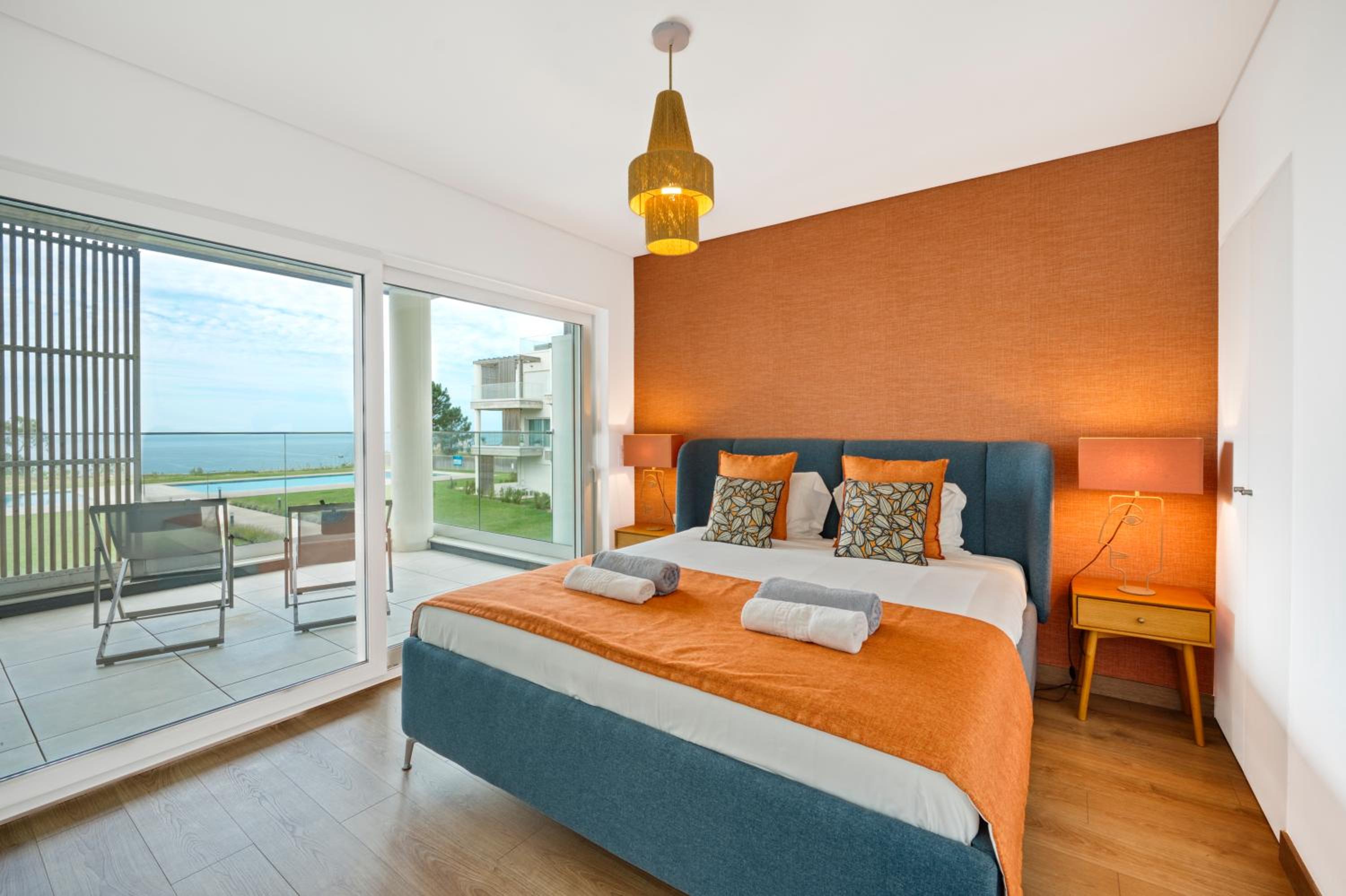 Mar a Vista - Condominium with Pool, Gym and Sea Views view 2
