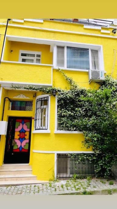 Arya studio flat in Cihangir 13