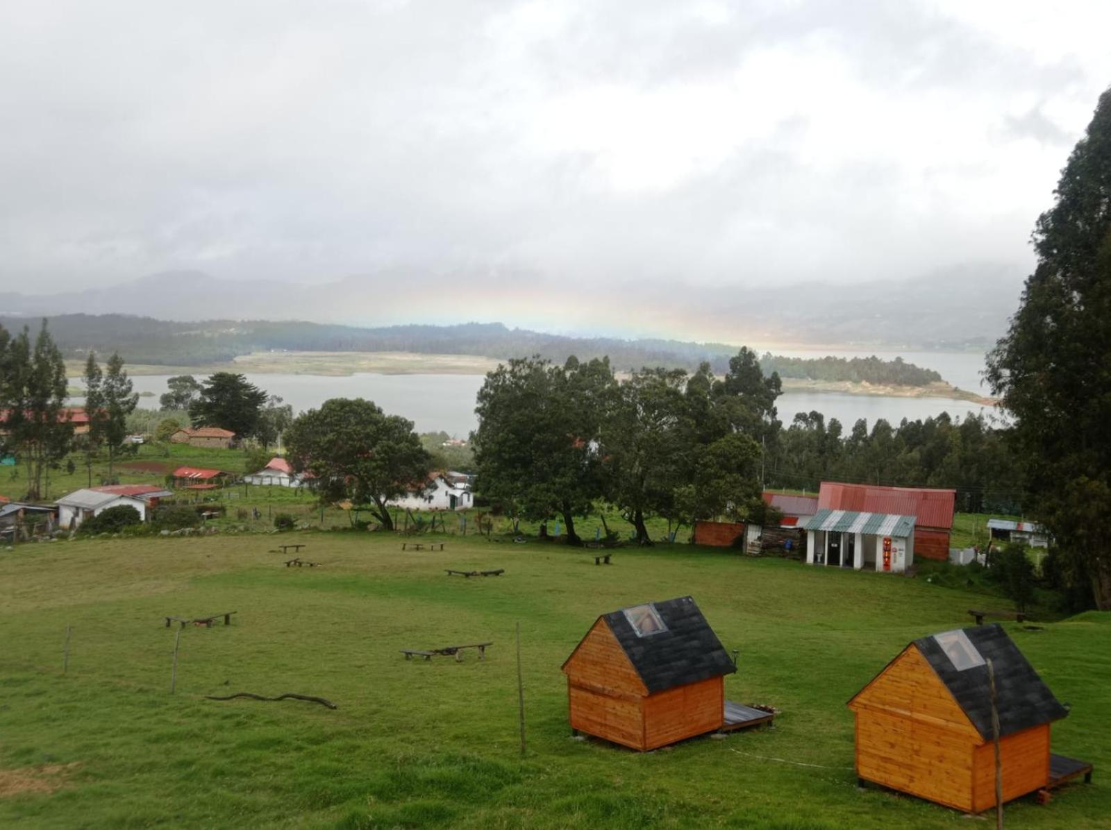 Hospedaje Guatavita cabaña tippie