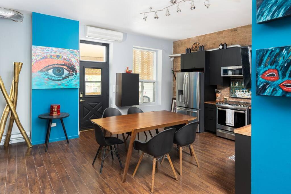 Two bedroom duplex in Plateau Mont-Royal district