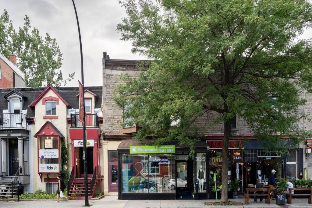 Two bedroom duplex in Plateau Mont-Royal district