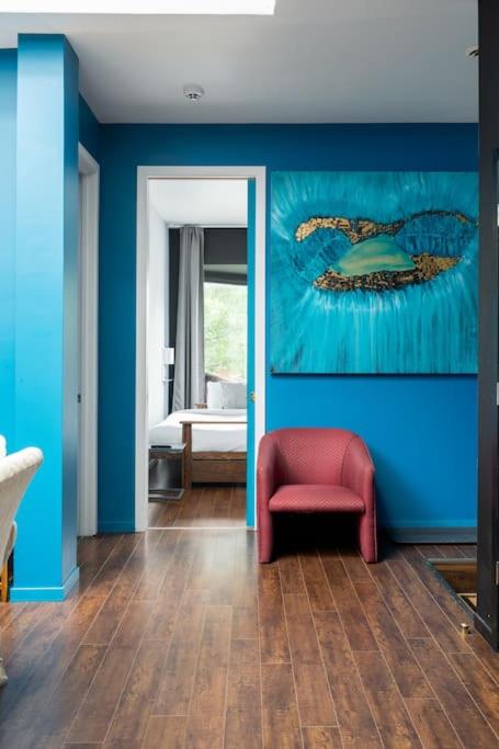Two bedroom duplex in Plateau Mont-Royal district
