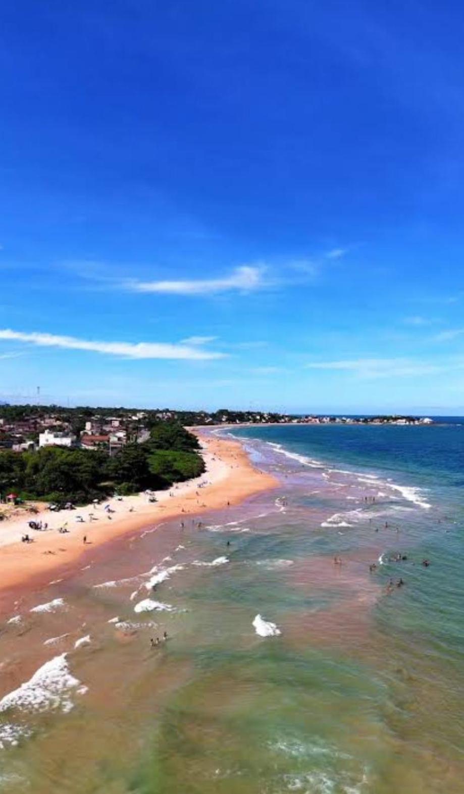 casa com picina na praia ponta da fruta