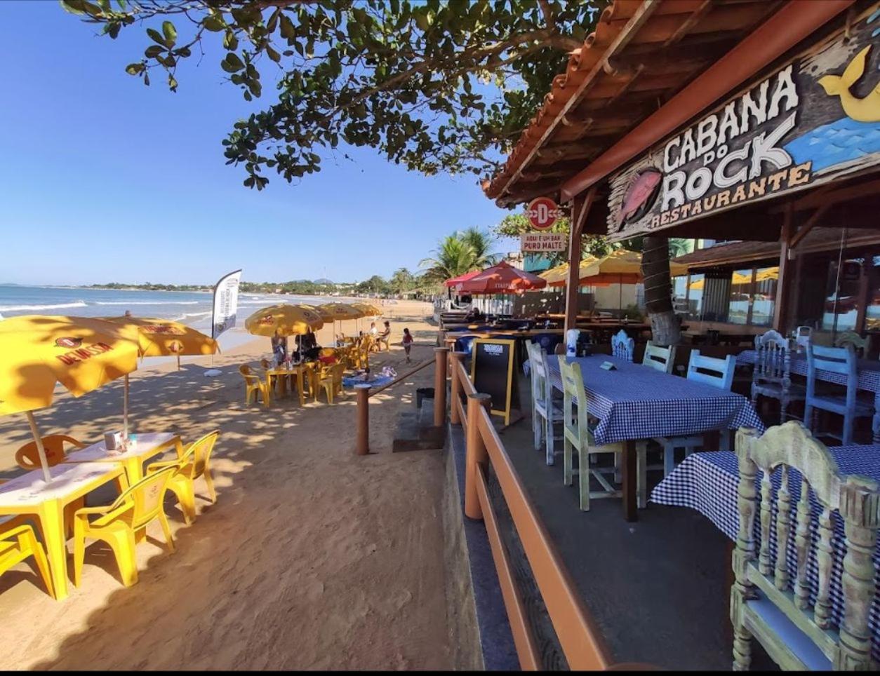 casa com picina na praia ponta da fruta