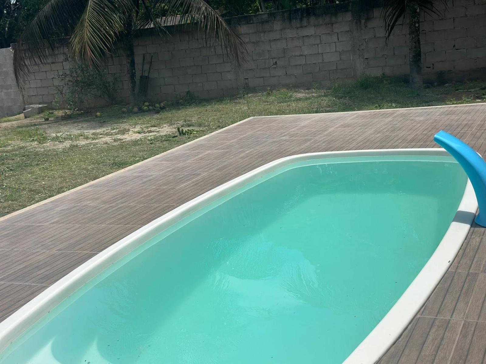 casa com picina na praia ponta da fruta