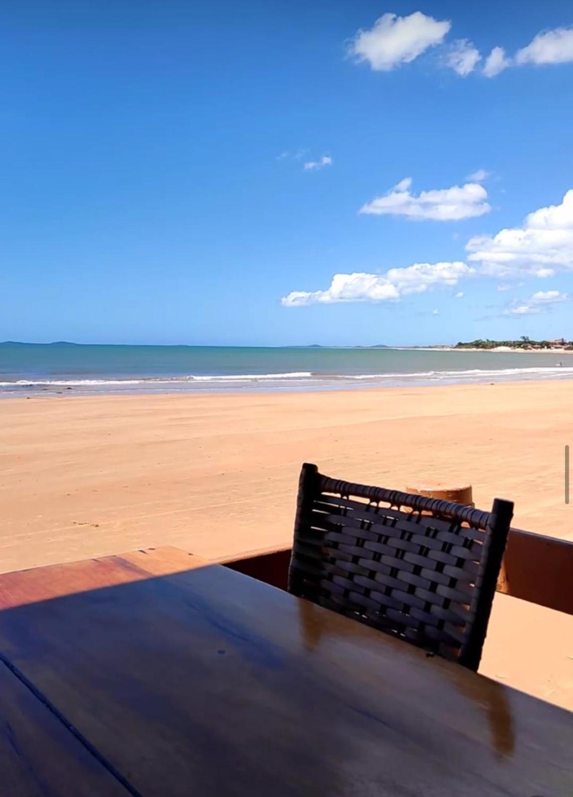 casa com picina na praia ponta da fruta