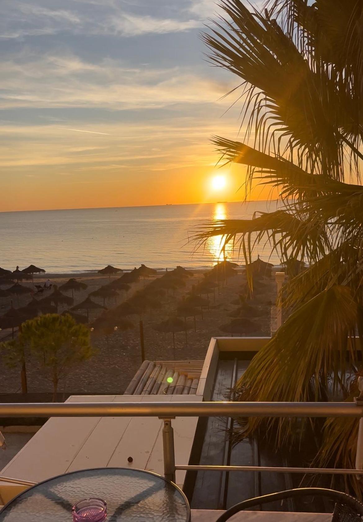 Super Seaview Apartment