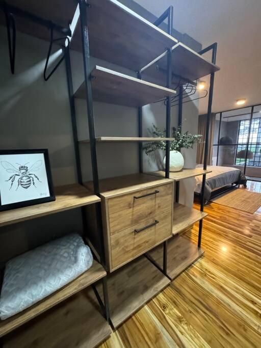 Cómodo Apto tipo Loft Parqueadero y Jacuzzi