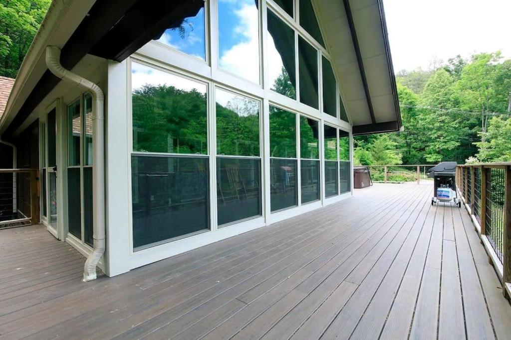 Foothills - Lrg Private Cabin - HotTub - Fireplace & Pit - Gburg 7min
