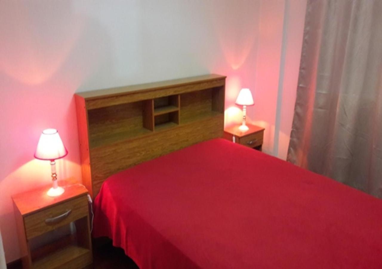 LLAMAR X DISPONIBILIDAD FOTO 1 solicitar video mar del plata Alquilo departamento Planta baja a la calle con parrilla y patio estadia minima 7 dias desc x
